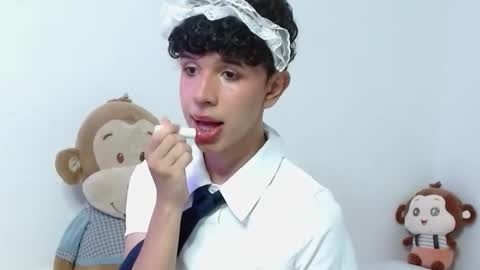 Cuddly online show from October 19, 2025, 3:18 am