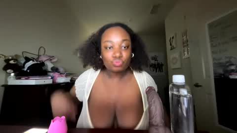 cutiecamgirl 3 online show from May 10, 2026, 10:37 pm