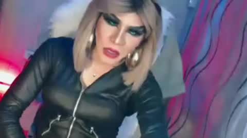 CUMMELA SLUTI online show from June 22, 2026, 5:21 pm