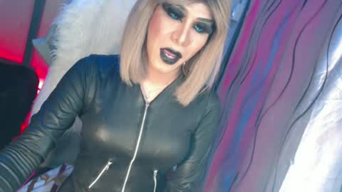 CUMMELA SLUTI online show from July 2, 2026, 10:32 am