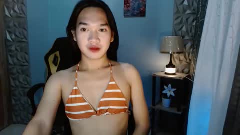 Ashly online show from November 23, 2025, 11:48 pm