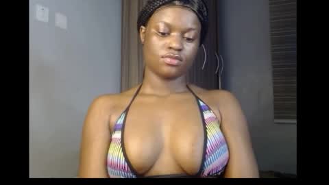 Snapshot of cum_ebony_petitxx chatting on November 15, 2025, 4:10 am cath online show from November 15, 2025, 4:10 am