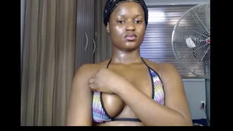 Snapshot of cum_ebony_petitxx chatting on November 20, 2025, 8:14 am cath online show from November 20, 2025, 8:14 am