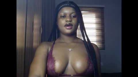 Snapshot of cum_ebony_petitxx chatting on February 3, 2026, 7:24 am cath online show from February 3, 2026, 7:24 am