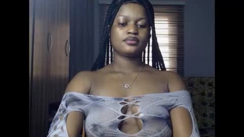 Snapshot of cum_ebony_petitxx chatting on February 16, 2026, 7:37 am cath online show from February 16, 2026, 7:37 am