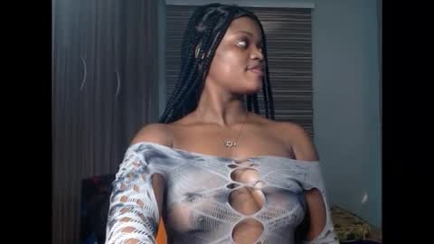 Snapshot of cum_ebony_petitxx chatting on February 17, 2026, 3:19 pm cath online show from February 17, 2026, 3:19 pm