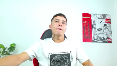 cumandres online show from March 10, 2026, 2:55 pm