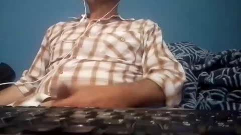 Snapshot of cumbian_chero chatting on May 31, 2026, 2:53 am cumbian_chero online show from May 31, 2026, 2:53 am