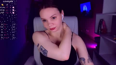Snapshot of cumeveline chatting on February 18, 2025, 4:05 pm Eva online show from February 18, 2025, 4:05 pm