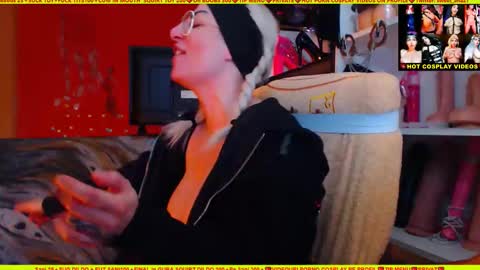 cuminmenowbby online show from February 28, 2025, 2:20 pm