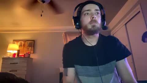 Snapshot of cumking51 chatting on February 1, 2025, 9:19 pm ConCon online show from February 1, 2025, 9:19 pm