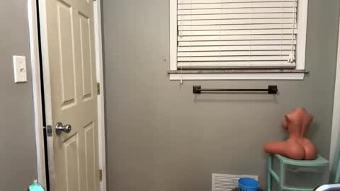 Snapshot of cumking51 chatting on February 13, 2026, 5:58 am ConCon online show from February 13, 2026, 5:58 am