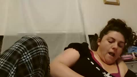 i love to be held unconcious online show from December 2, 2024, 12:29 pm