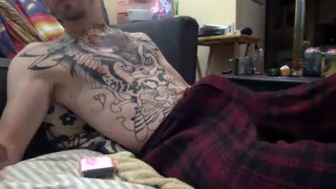 Snapshot of cumonover420 chatting on October 19, 2025, 5:52 am cumonover420 online show from October 19, 2025, 5:52 am