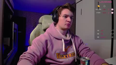 Snapshot of cumzan_ chatting on February 12, 2025, 9:11 pm Tarzan online show from February 12, 2025, 9:11 pm