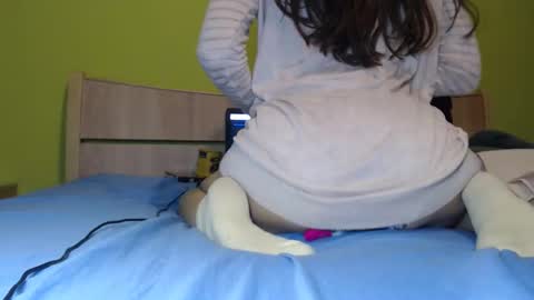 Im Lee. Say Hey Im very social. online show from March 6, 2026, 5:09 pm