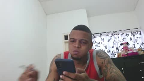 dominic and julieta... independent models online show from January 5, 2025, 11:26 am