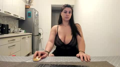 Snapshot of cuplu29 chatting on February 20, 2025, 7:52 pm maria alex online show from February 20, 2025, 7:52 pm