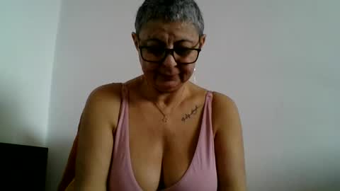 Snapshot of cuplu4346529860 chatting on January 30, 2025, 11:33 am couple online show from January 30, 2025, 11:33 am