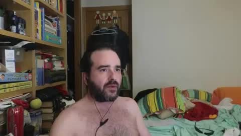 Snapshot of curiosillo1983 chatting on June 18, 2026, 9:14 am curiosillo1983 online show from June 18, 2026, 9:14 am