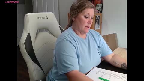 curious couple online show from February 13, 2025, 3:03 pm