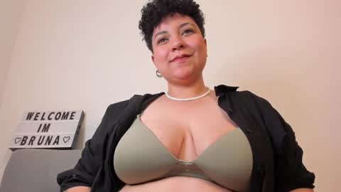Bruna  online show from February 8, 2025, 5:08 am
