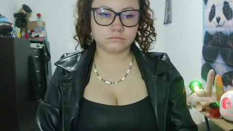 Vannesa online show from May 30, 2026, 1:03 am