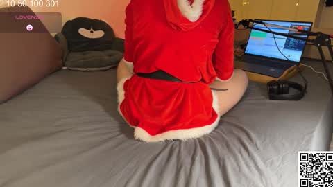 Snapshot of curlyboyy_ chatting on December 24, 2024, 3:05 pm Mike pvt is open online show from December 24, 2024, 3:05 pm
