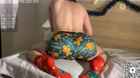 Snapshot of curlyboyy_ chatting on December 21, 2025, 7:21 pm Mike pvt is open online show from December 21, 2025, 7:21 pm