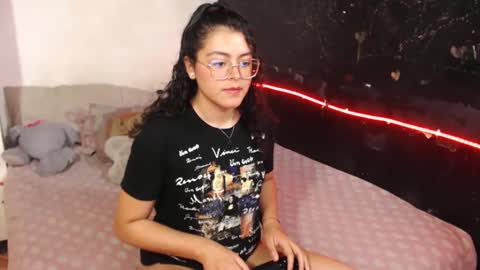 Max and Cata online show from December 27, 2024, 1:53 am