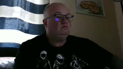 Snapshot of curtus14 chatting on November 9, 2025, 8:01 am curtus14 online show from November 9, 2025, 8:01 am