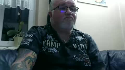 curtus14 online show from January 8, 2026, 9:06 pm