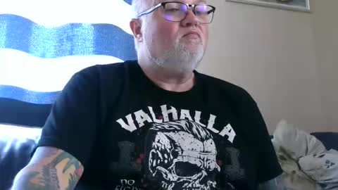 curtus14 online show from May 2, 2026, 7:24 am