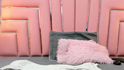 Alyanna  online show from January 11, 2026, 11:48 am