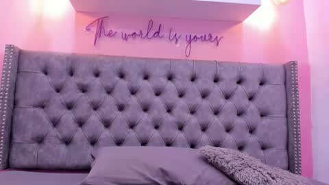 Snapshot of curvy_bigass18 chatting on February 8, 2026, 7:06 pm curvy_bigass18 online show from February 8, 2026, 7:06 pm