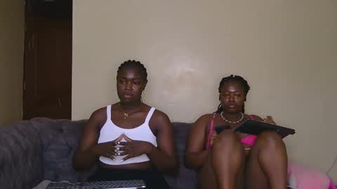 Snapshot of curvyebony1 chatting on February 5, 2025, 5:20 am curtis online show from February 5, 2025, 5:20 am