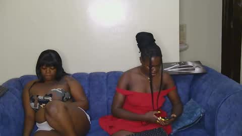 Snapshot of curvyebony1 chatting on March 11, 2025, 3:45 pm curtis online show from March 11, 2025, 3:45 pm