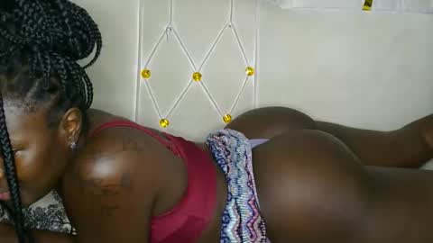 Snapshot of curvyebony1 chatting on September 10, 2025, 1:16 am curtis online show from September 10, 2025, 1:16 am