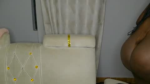 Snapshot of curvyebony1 chatting on September 24, 2025, 2:26 am curtis online show from September 24, 2025, 2:26 am