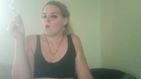 curvymom2025 online show from September 26, 2025, 8:13 pm