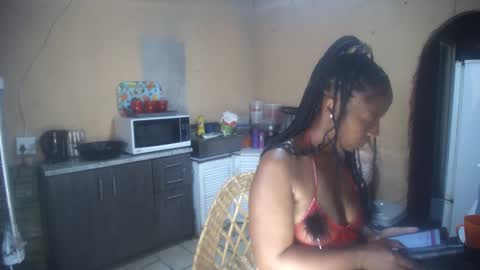 Snapshot of curvypear76x chatting on October 22, 2025, 8:47 am curvypear76x online show from October 22, 2025, 8:47 am