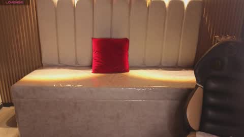 cute_angel_1 online show from February 7, 2026, 3:21 am