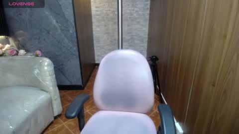 cute_angel_1 online show from July 3, 2026, 3:13 am