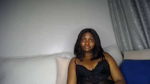 Liya online show from April 8, 2026, 7:36 pm