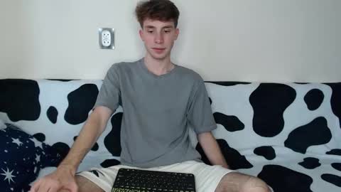 Snapshot of cute_brian chatting on September 11, 2025, 10:04 am Im Brian online show from September 11, 2025, 10:04 am