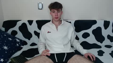 Snapshot of cute_brian chatting on September 15, 2025, 9:31 am Im Brian online show from September 15, 2025, 9:31 am