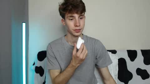 Snapshot of cute_brian chatting on September 30, 2025, 8:19 am Im Brian online show from September 30, 2025, 8:19 am