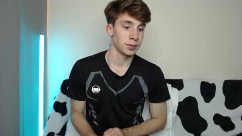 Snapshot of cute_brian chatting on October 2, 2025, 12:56 pm Im Brian online show from October 2, 2025, 12:56 pm