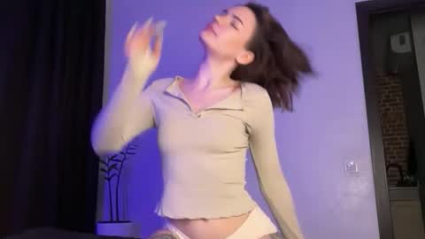 cute_bubbles online show from April 4, 2026, 5:10 pm