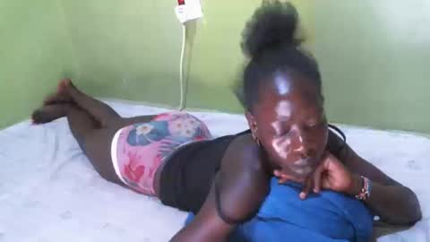 cute_doria online show from October 7, 2025, 3:25 am